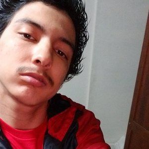 Meet your Posher, Emmanuel